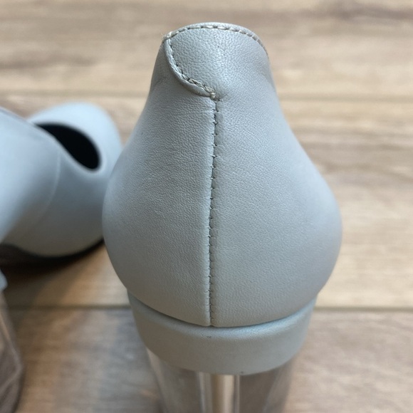 Miista London Eva Acrylic Heel Pastel Sky Blue Block Heels Pumps Round toe - Picture 9 of 16